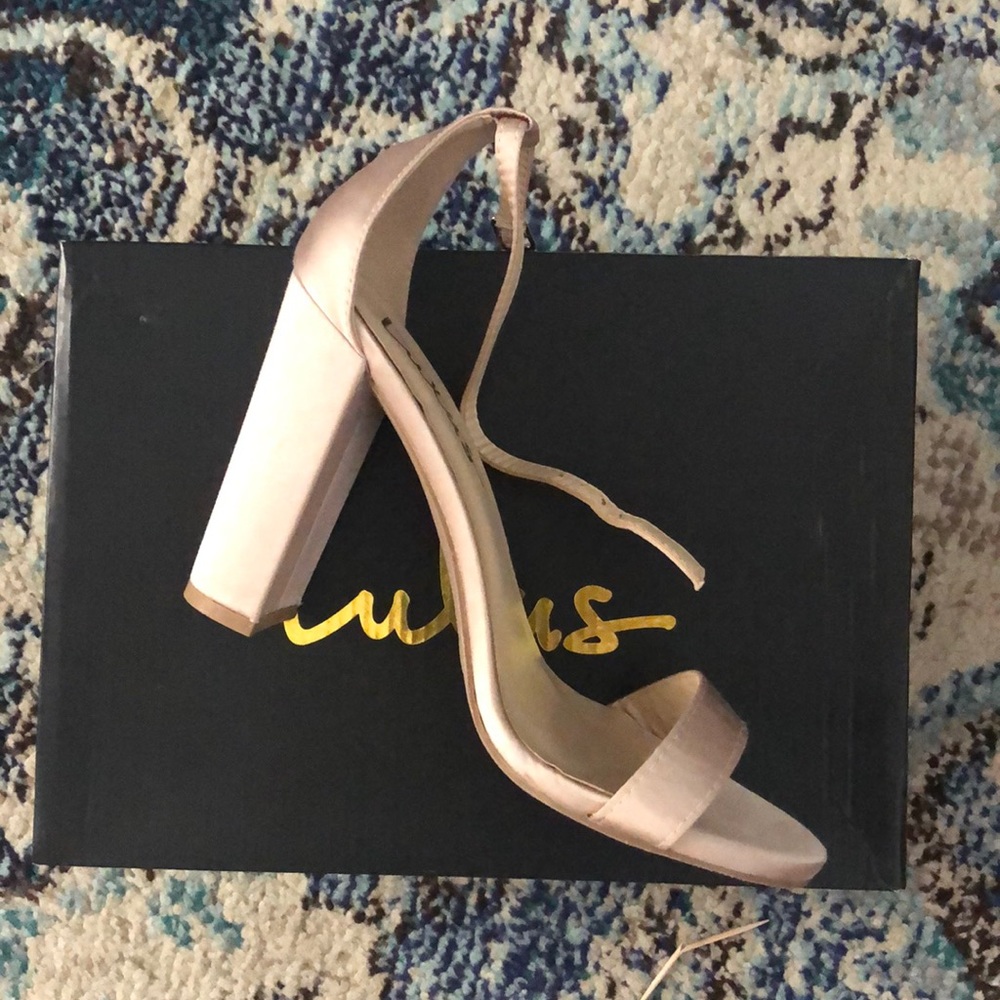 Lulus champagne heels - Picture 2 of 2
